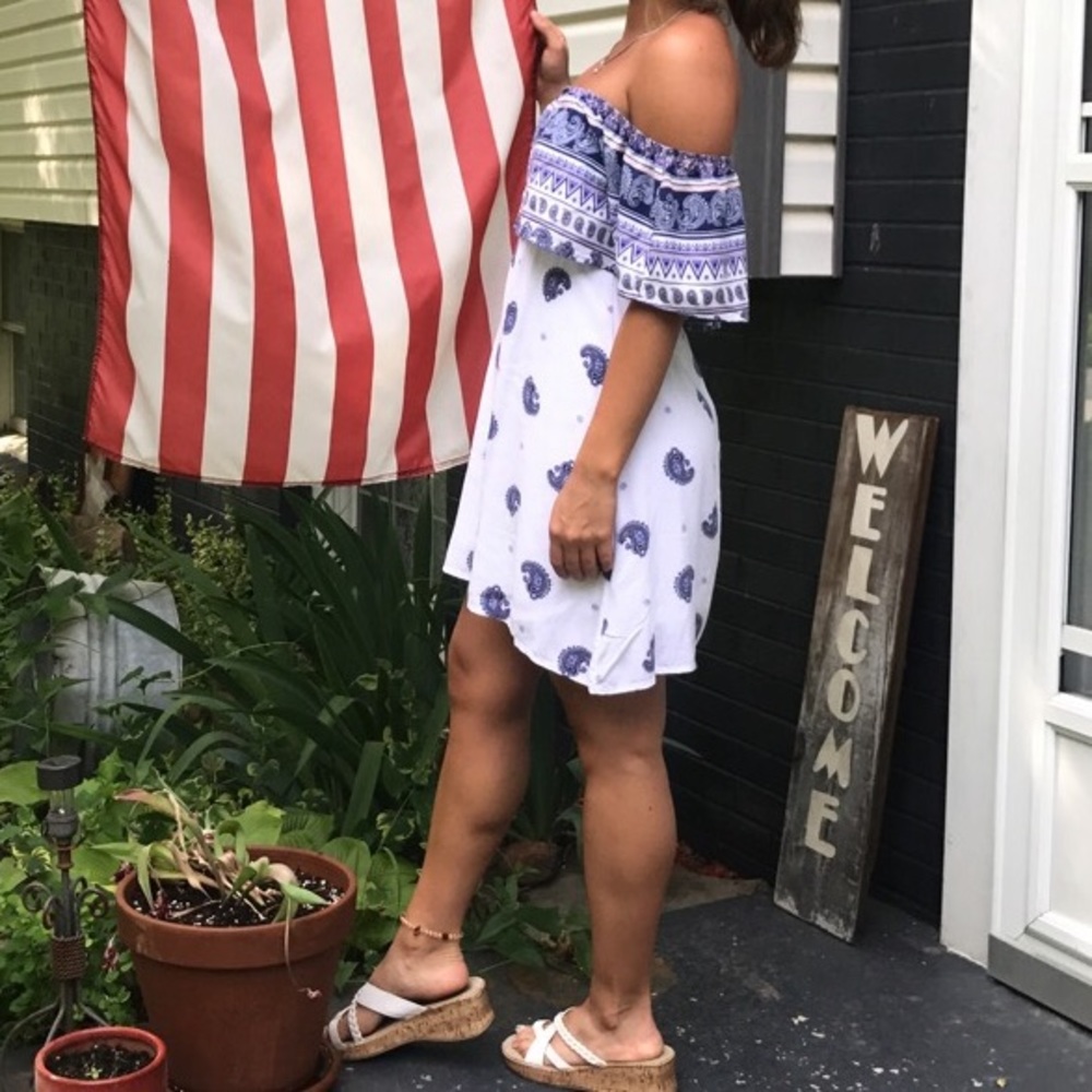 Off the shoulder dress! 👗🔆